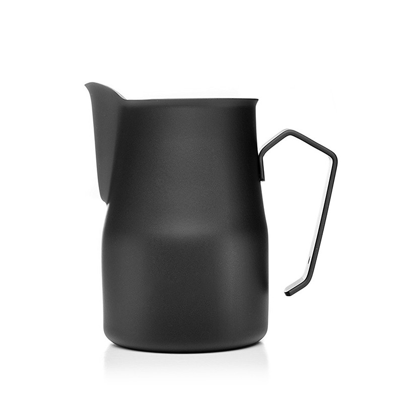 Black Milk Pitcher 7Gr 75 cl